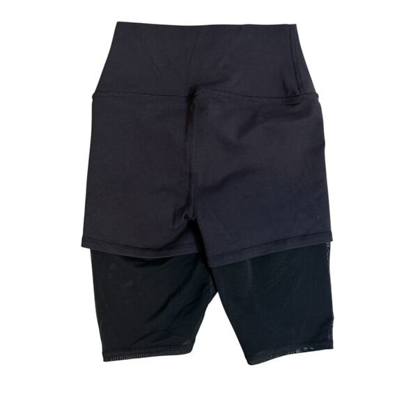 Women’s Alo biker shorts black extra extra small high waisted - Picture 3 of 3